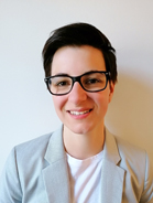 Mitarbeiter Julia Debelak