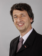 Mitarbeiter Dr. Peter-Josef Demschar