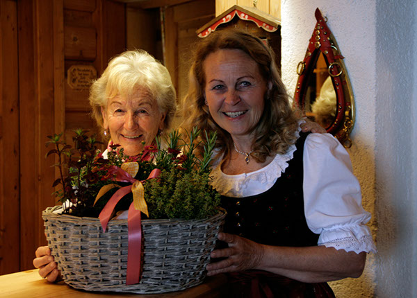 Mathilde Obweger und Brigitta Theuermann